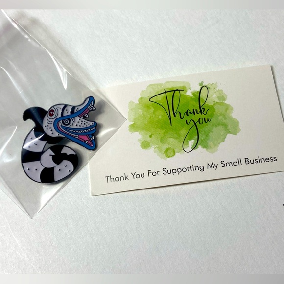 Beetlejuice Beetlejuice - The Sand Worm / Sand Snake Pin ☠️🏜️ - Picture 5 of 5